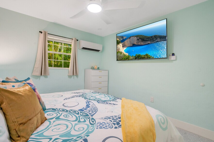 More Photos Of 571 Saint Judes Dr, Longboat Key Apartments For Sale