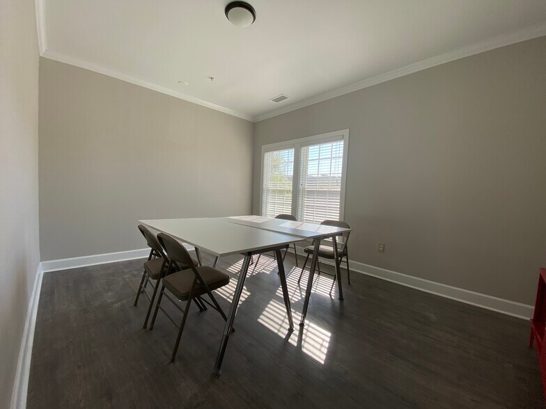 More Photos Of 1830 Peachtree Pky, Cumming Medical For Sale