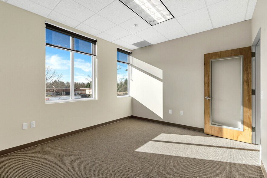 More Photos Of 3455-3499 NE John Olsen Ave, Hillsboro Flex For Sale