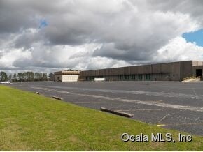 More Photos Of 6045 SE 83rd St, Ocala Distribution For Lease