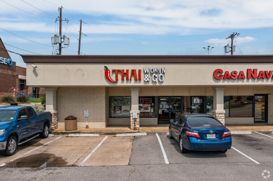 More Photos Of 11722 Marsh Ln, Dallas Storefront For Lease