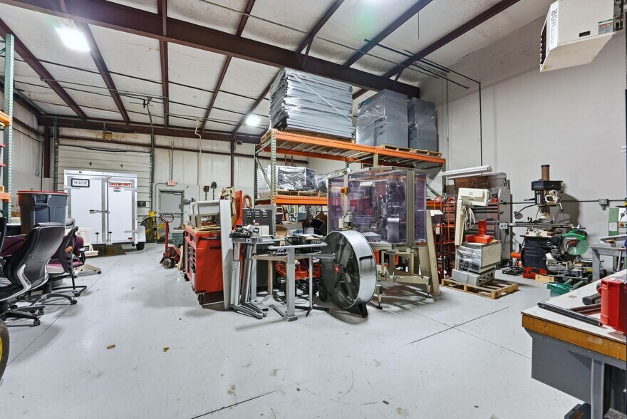 More Photos Of 3209 Clearfield Ct, Fort Wayne Warehouse For Sale