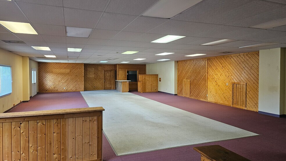 More Photos Of 5987 Highway 441, Wiley Storefront Retail Office For Sale