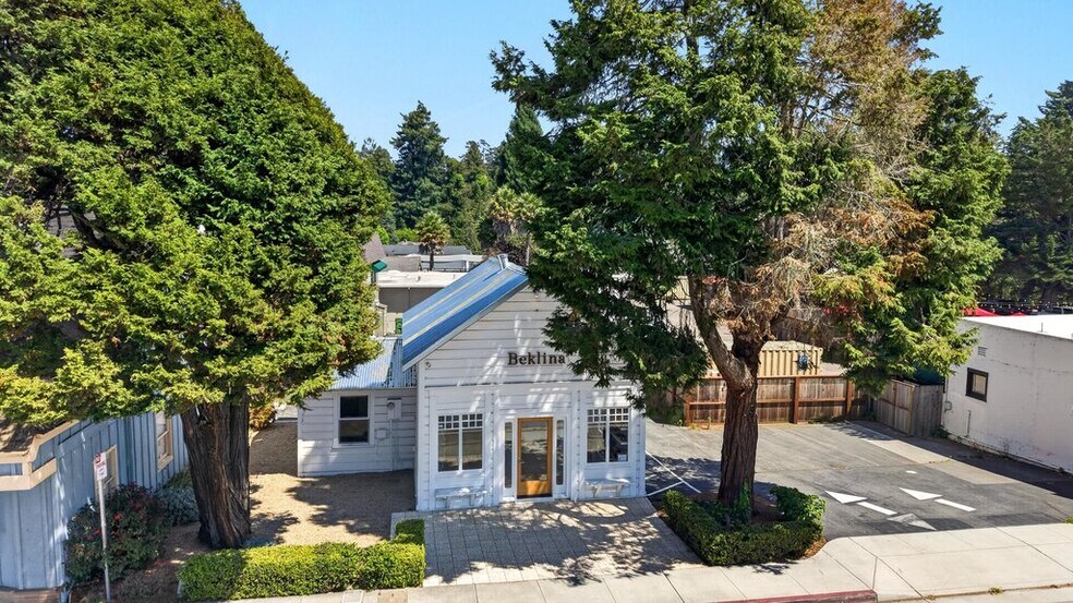More Photos Of 408 Trout Gulch Rd, Aptos Freestanding For Sale