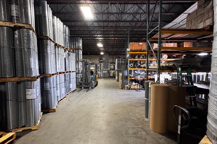 More Photos Of 8527 W Monroe Rd, Houston Warehouse For Sale