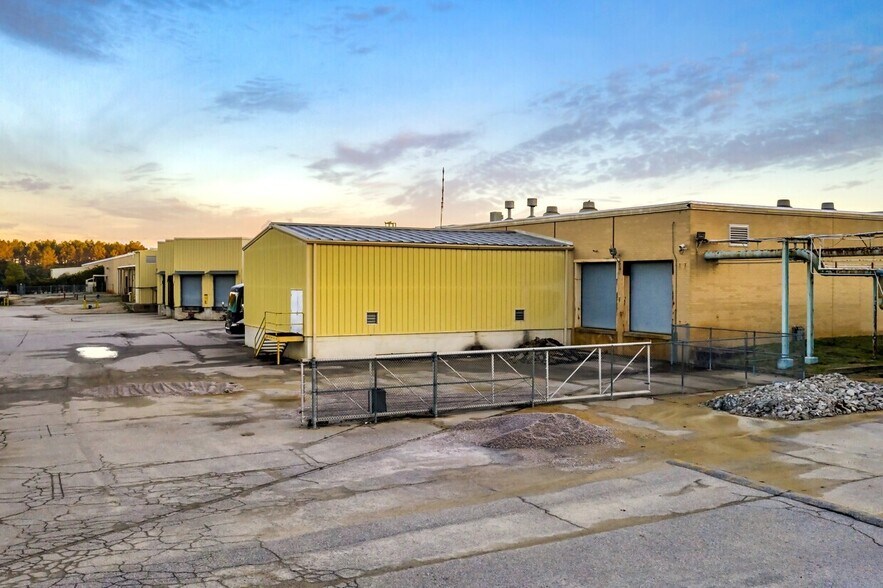 More Photos Of 1444 Lancaster Hwy, Chester Manufacturing For Sale
