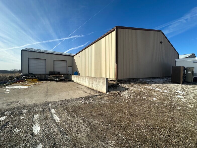 Primary Photo Of 111 Walnut Ln, Colona Warehouse For Lease