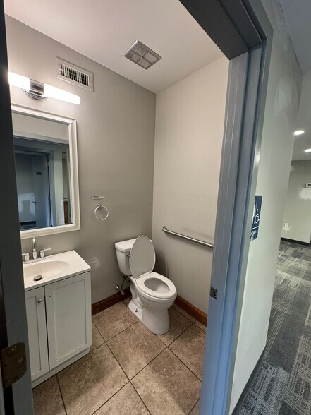 More Photos Of 2895 Hamilton Blvd, Allentown Medical For Sale