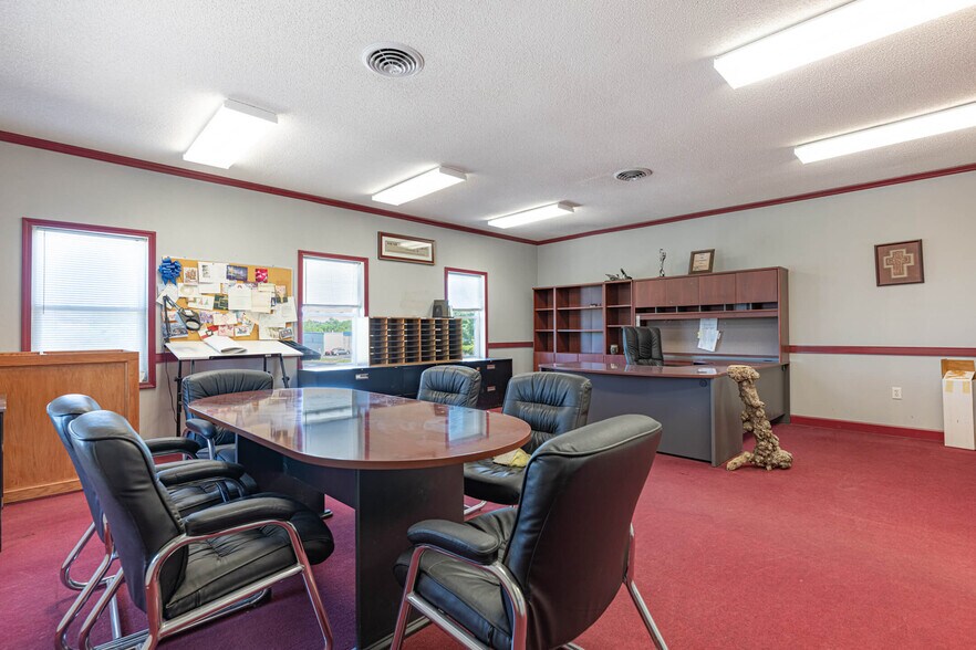 More Photos Of 7340 Bridgewater Rd, Dayton Warehouse For Lease