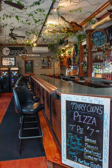 More Photos Of 205 Main St, Onalaska Specialty For Sale