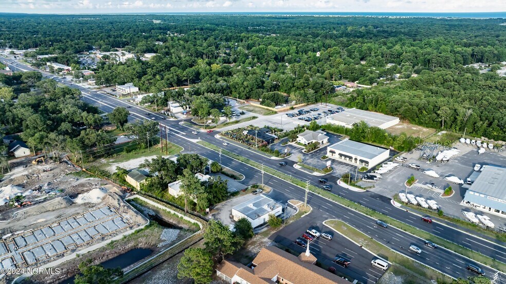 More Photos Of 7015 Market St, Wilmington Freestanding For Sale