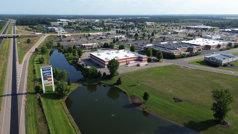 More Photos Of 250 Crossroads Dr, Plover Unknown For Lease