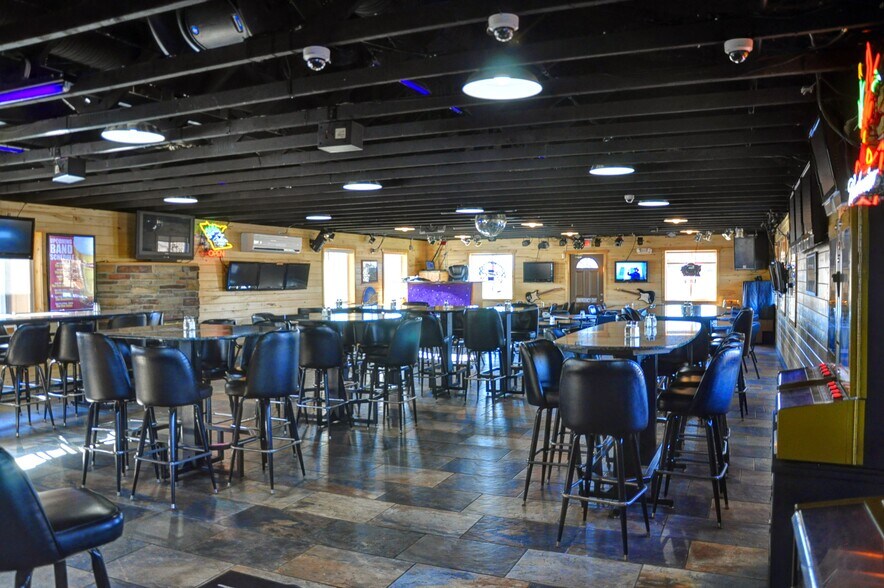 More Photos Of 15057 County Highway 11, Audubon Restaurant For Sale