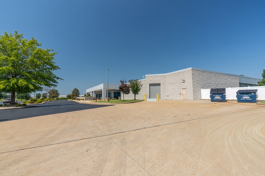 More Photos Of 5001 Meadowland Pky, Marion Office For Sale