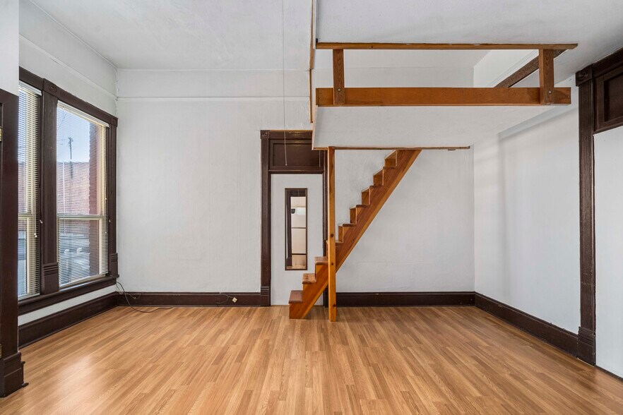 More Photos Of 309 N Pearl St, Ellensburg Storefront Retail Residential For Sale