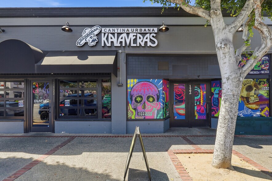 Primary Photo Of 122 E Commonwealth Ave, Fullerton Restaurant For Sale