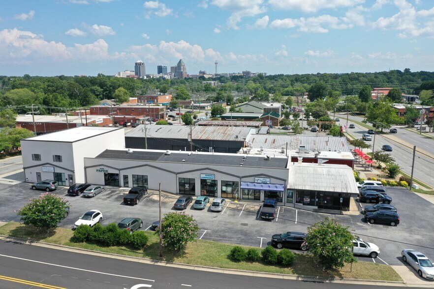 More Photos Of 1220 Battleground Ave, Greensboro Freestanding For Lease