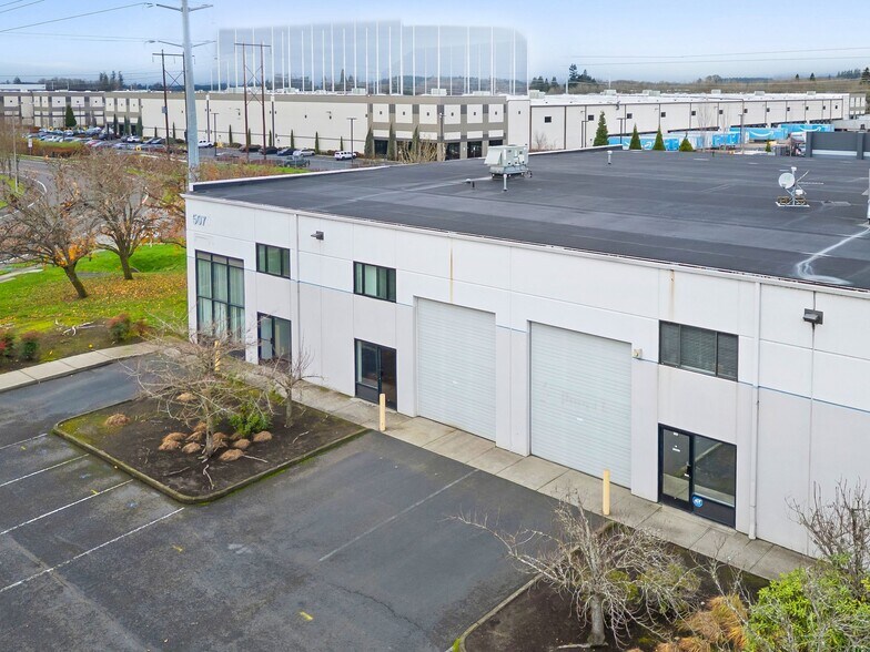 More Photos Of 5070 NE 59th Ave, Hillsboro Warehouse For Lease