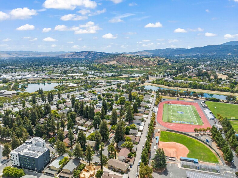 More Photos Of 5653 Via Monte Dr, San Jose Apartments For Sale