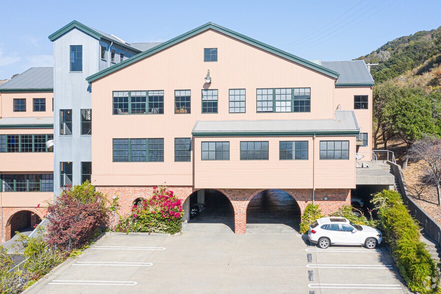 More Photos Of 125 E Sir Francis Drake Blvd, Larkspur Office For Lease