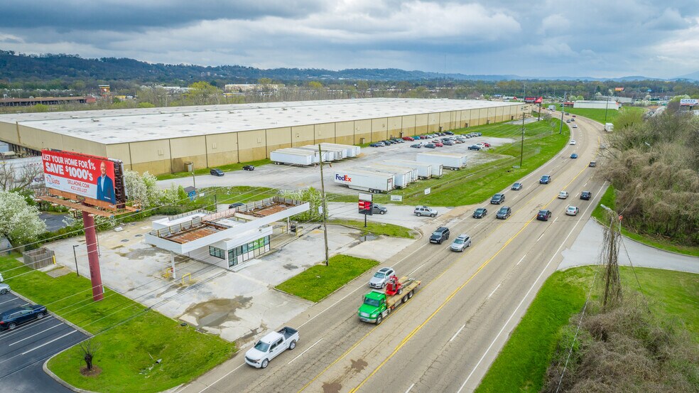 More Photos Of 2130 Amnicola Hwy, Chattanooga Service Station For Sale