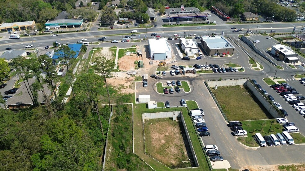 More Photos Of 2320 Capital Cir NE, Tallahassee General Retail For Lease