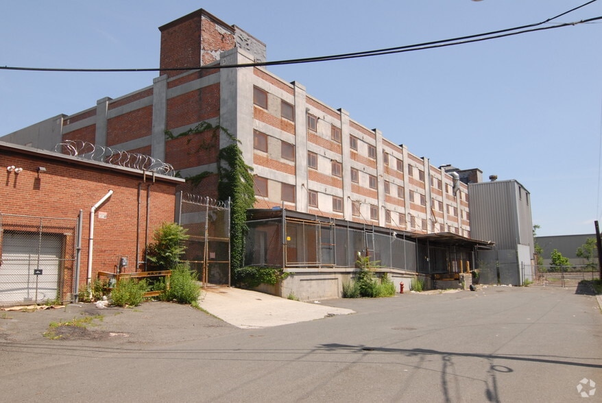 Primary Photo Of 2-20 Brighton Ave, Passaic Warehouse For Lease