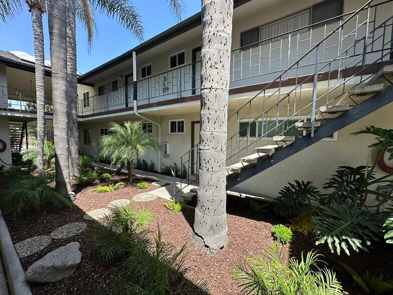 More Photos Of 3546 Los Flores Blvd, Lynwood Multifamily For Sale