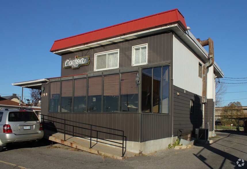 More Photos Of 199 Boul Gréber, Gatineau Restaurant For Sale
