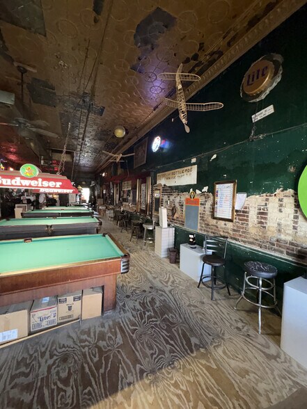 More Photos Of 119 S 1st St, Pleasant Hill Specialty For Sale
