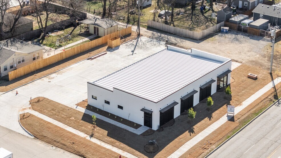 More Photos Of 527 El Paso st, Broken Arrow Office For Sale