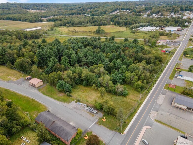 More Photos Of 165 E Broadway, Monticello Land For Sale