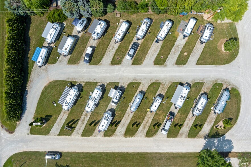 More Photos Of 3145 Stevenson Pier Cir, Sturgeon Bay Hotel For Sale