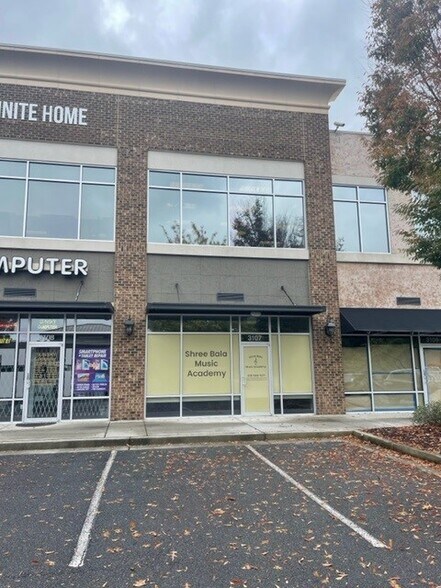 More Photos Of 1300 Peachtree Industrial Blvd, Suwanee Storefront Retail Office For Sale
