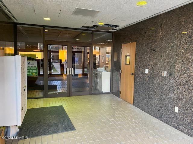 More Photos Of 830 Pleasant St, Saint Joseph Office For Sale