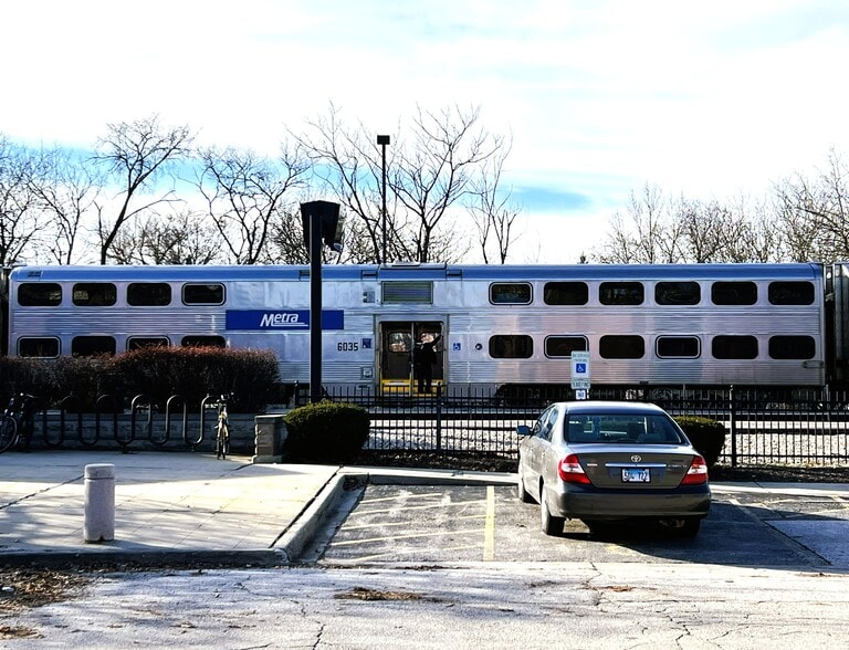 More Photos Of 6728-6730 N Northwest Hwy, Chicago Restaurant For Sale