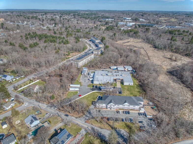More Photos Of 443 W Lowell Ave, Haverhill Office For Lease