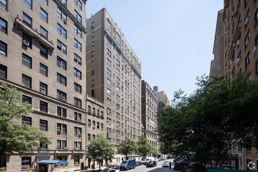 More Photos Of 145 W 86th St, New York Apartments For Sale