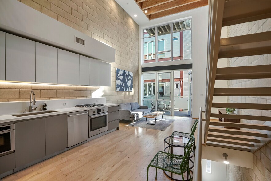 More Photos Of 3450 Cahuenga Blvd W, Los Angeles Office Residential For Lease