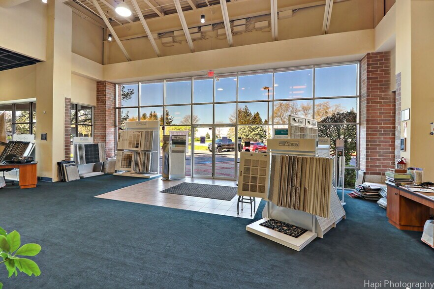 More Photos Of 195 N Milwaukee Ave, Vernon Hills Storefront Retail Office For Sale