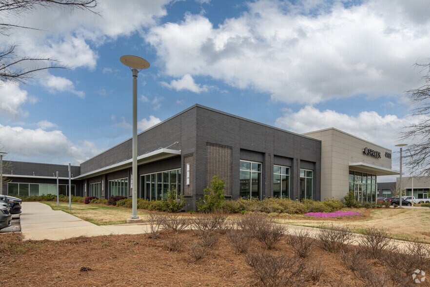 More Photos Of 4100 Market St, Huntsville Coworking Space