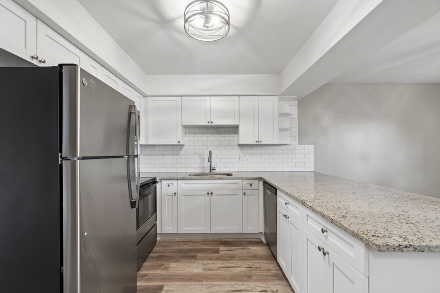 More Photos Of 4209 1/2 W North a St, Tampa Apartments For Sale