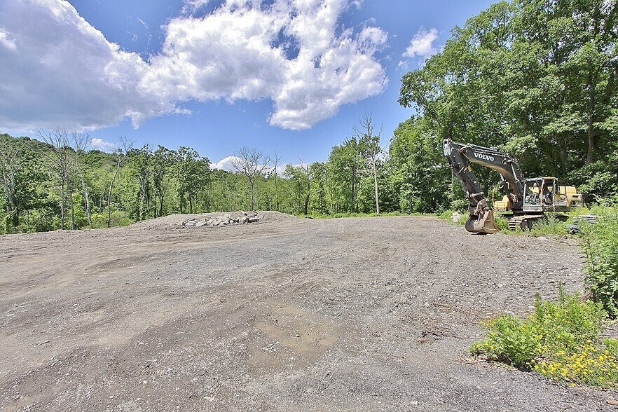 More Photos Of 676 Broadway, Ulster Park Land For Sale