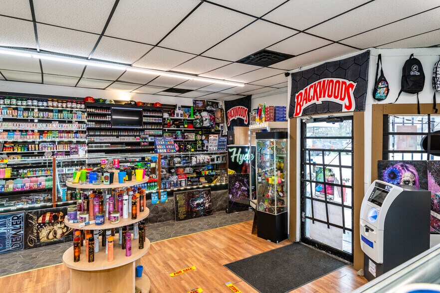 More Photos Of 534 S Smithville Rd, Dayton Storefront For Sale