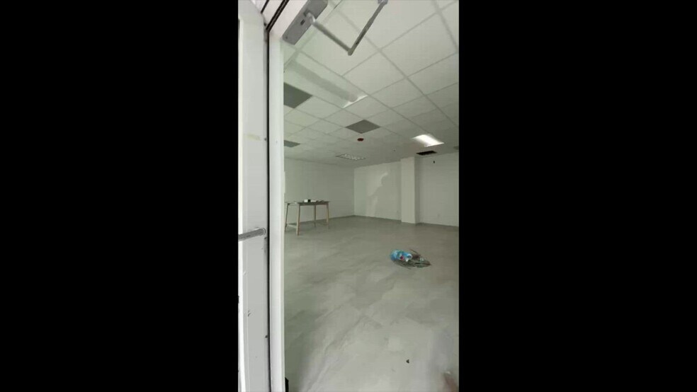Primary Photo Of 757 Shotgun Rd, Sunrise Light Manufacturing For Lease
