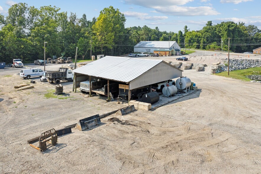 More Photos Of 14417 Courthouse Rd, Dinwiddie Flex For Sale