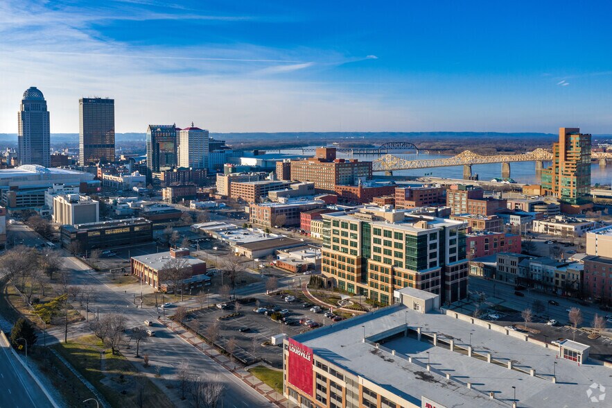 More Photos Of 300 E Market St, Louisville Office For Lease