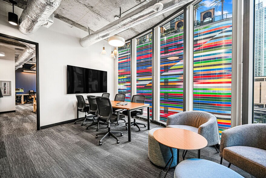 More Photos Of 25 SW 9th St, Miami Office Residential For Sale