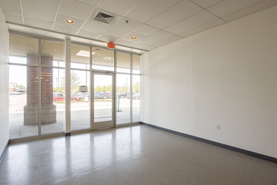 More Photos Of 50700-50870 Gratiot Ave, Chesterfield Unknown For Lease