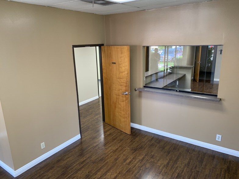 More Photos Of 650 W Duarte Rd, Arcadia Medical For Lease